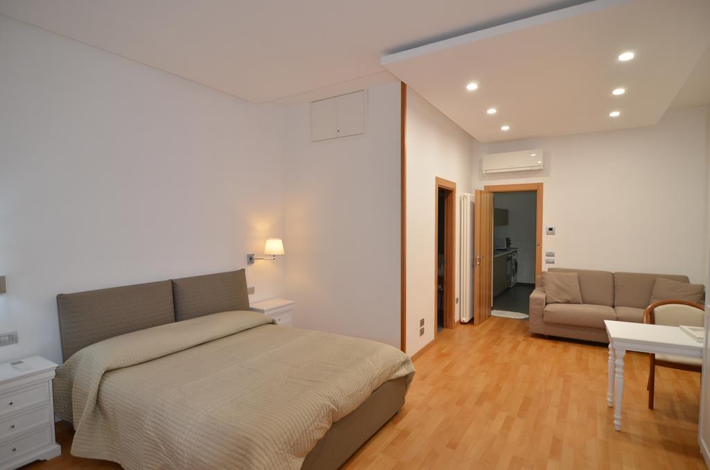 La Strada Parlata Hotell Napoli Eksteriør bilde
